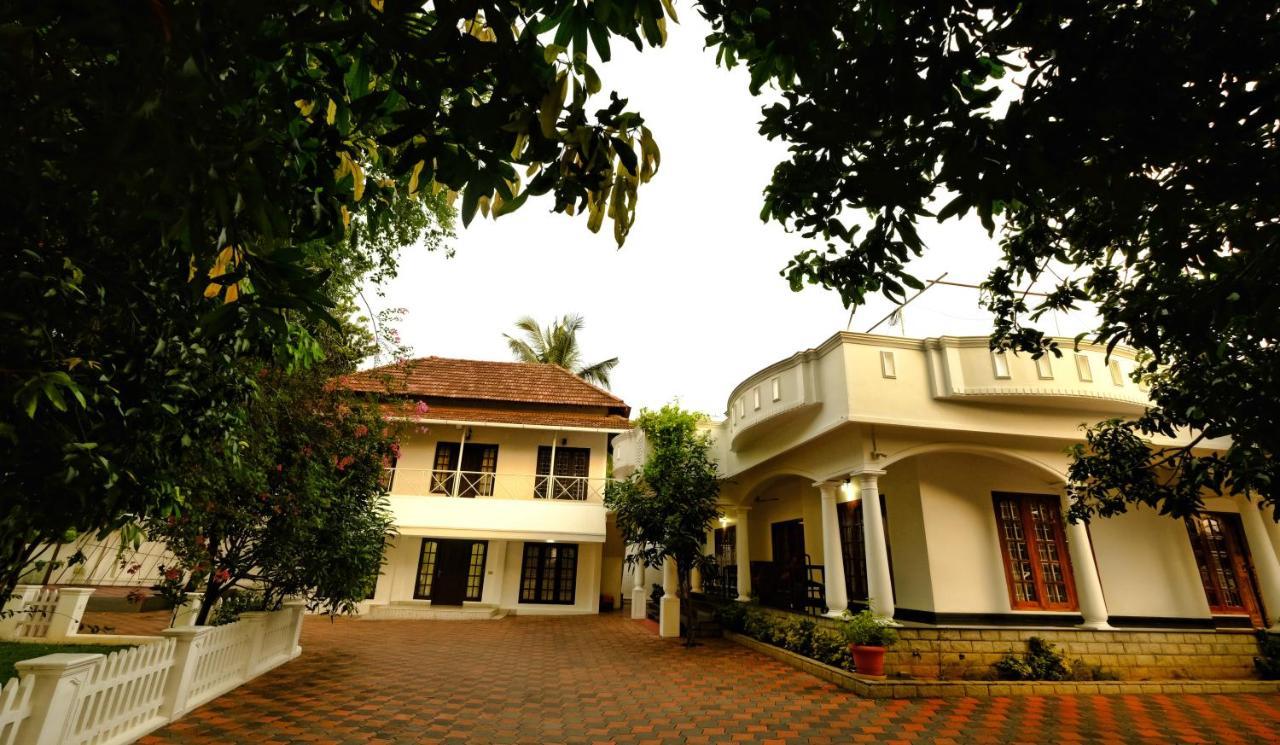 Vaiga Homes Kochi Exterior photo