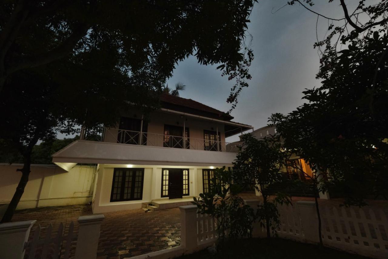 Vaiga Homes Kochi Exterior photo