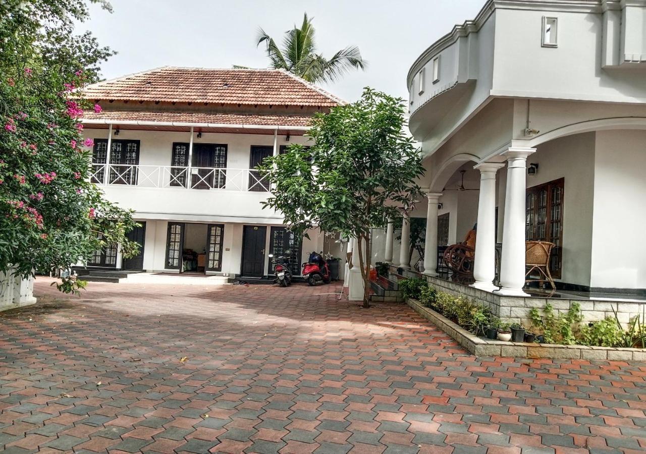 Vaiga Homes Kochi Exterior photo